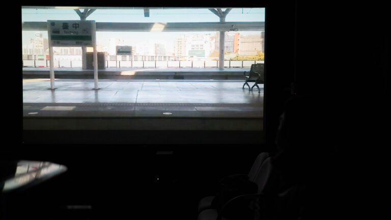 Yu Ting HSIEH謝雨庭_ leave聚·離_複合 媒材、錄像_ 02’41”_2022