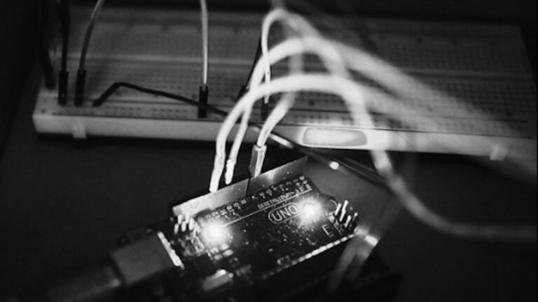 Yu Ting HSIEH謝雨庭_ leave聚·離_複合 媒材、錄像_ 02’41”_2022